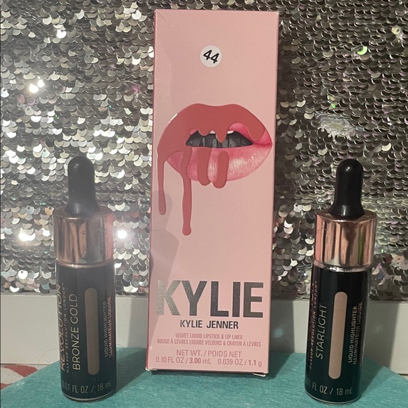 Kylie Jenner Velvet Liquid Lipstick & Lip Liner Set - Bronze Gold & Starlight - Picture 1 of 1
